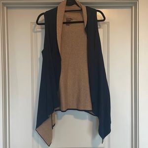 Sleeveless cardigan